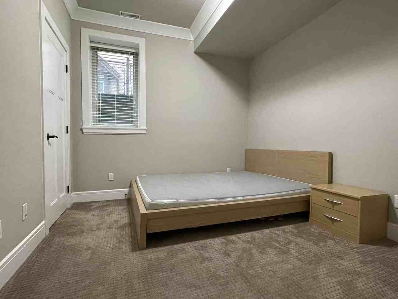 16331 25 Ave #1 - Photo 7 of 11