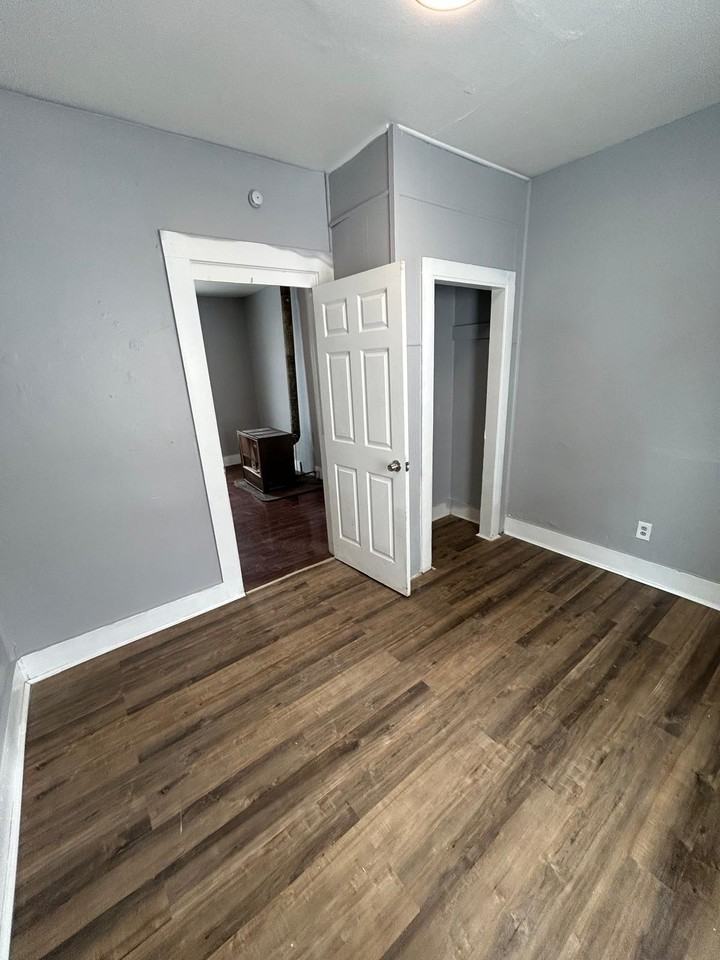 319 Commercial St #1 - Photo 5 of 10