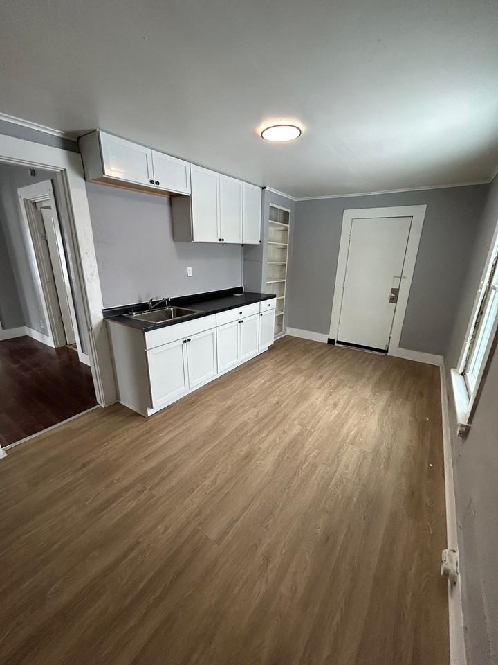 319 Commercial St #1 - Photo 7 of 10