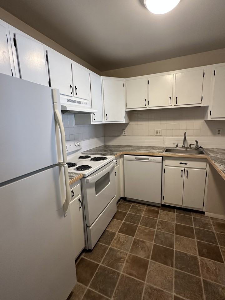 30 Midland DrM10 #M10 - Photo 4 of 14