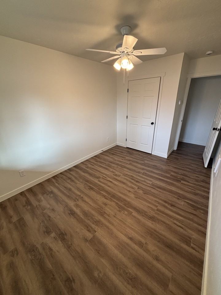 1723 Grizzly Ave #1 - Photo 6 of 7