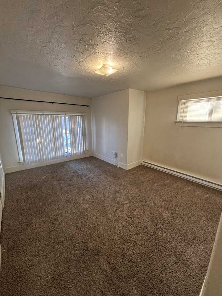 187 6th St #1 - Photo 3 of 4