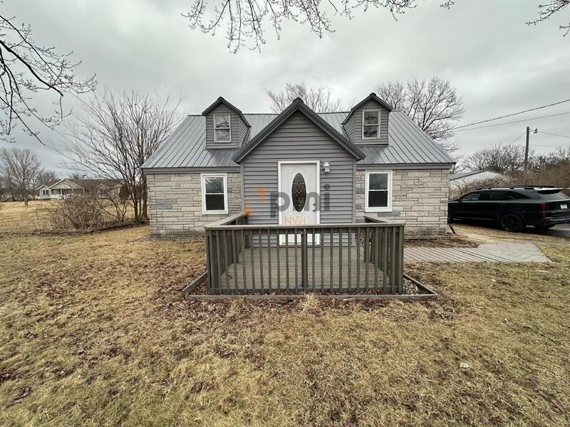 7457 Clay St - Photo 3 of 24