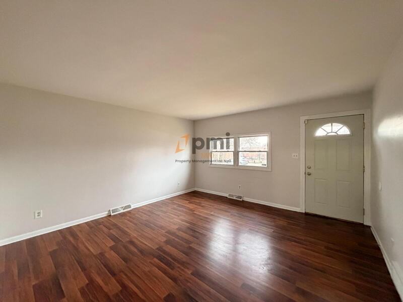 1433 Shell St - Photo 5 of 16