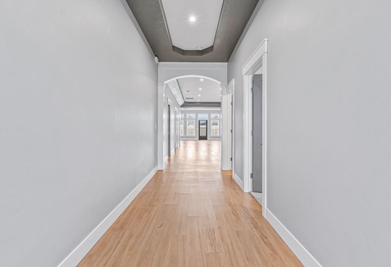 12505 W Goldcrest St #1 - Photo 3 of 30