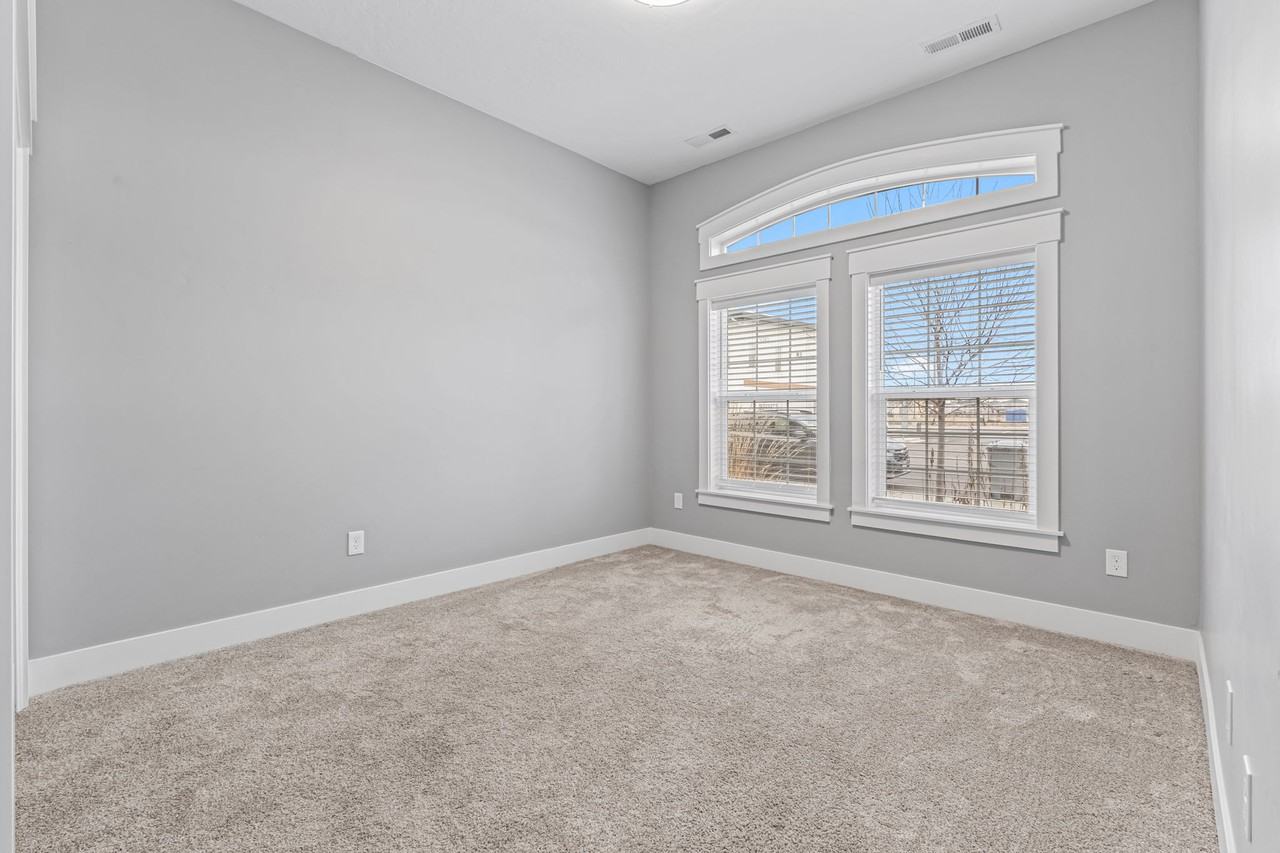 12505 W Goldcrest St #1 - Photo 4 of 30