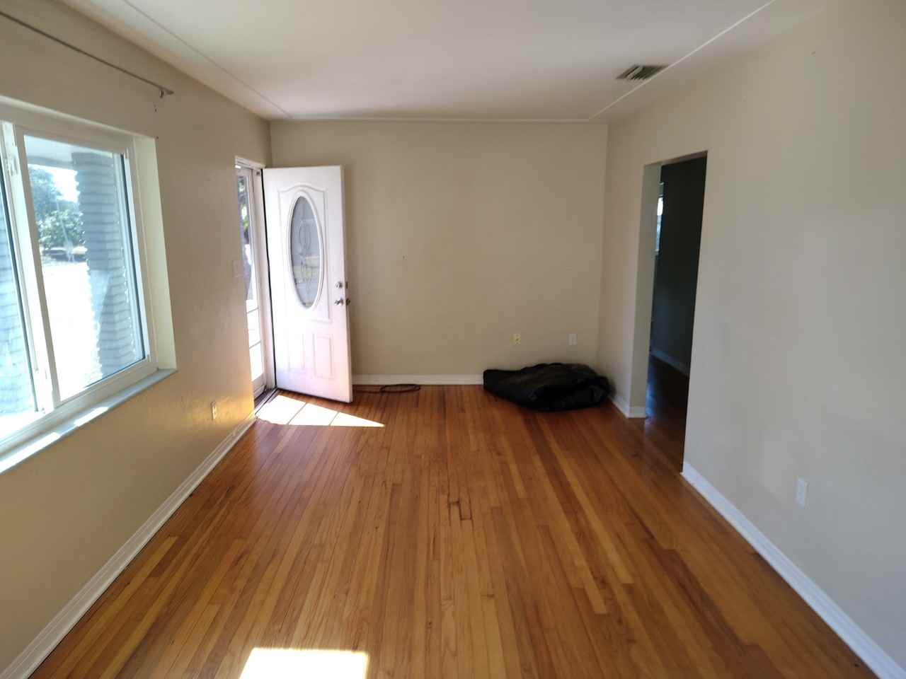 7181 49th Avenue North - Main House #MAIN - Photo 5 of 10