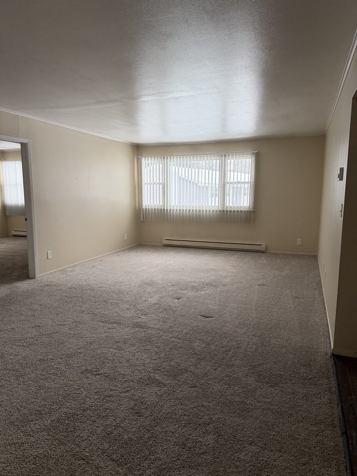 30 Midland DrJ07 #J07 - Photo 3 of 12