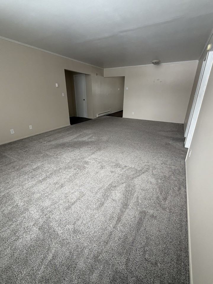 30 Midland DrJ07 #J07 - Photo 7 of 12