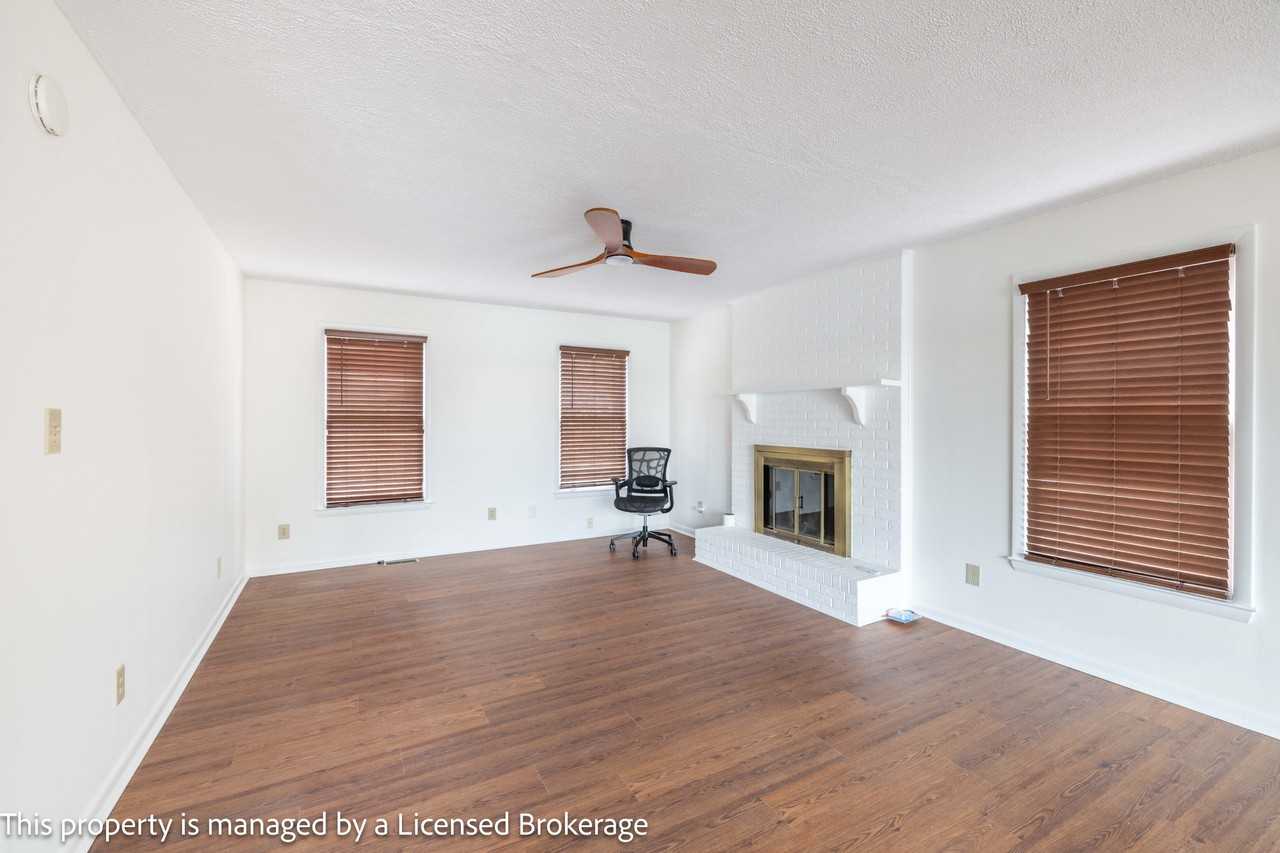 418 Fiddlers Ghost Circle #1 - Photo 4 of 33