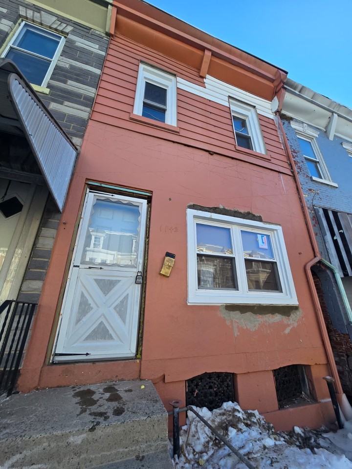 1142 Cotton St #1 - Photo 2 of 2