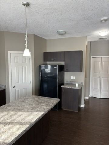 902 10 Street - C #C - Photo 3 of 23