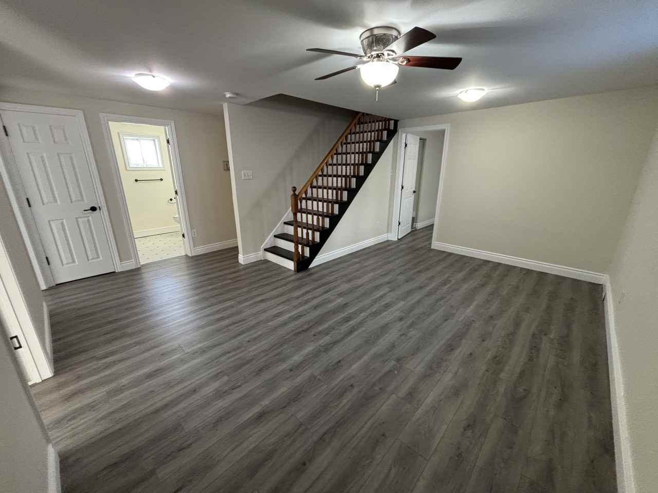 1091 Whitefield Dr #B