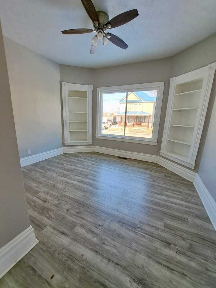 521 Wood St #521 - Photo 2 of 10