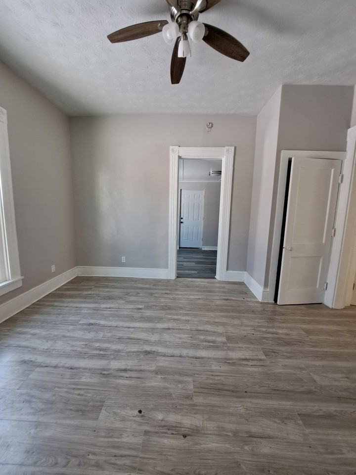 521 Wood St #521 - Photo 5 of 10