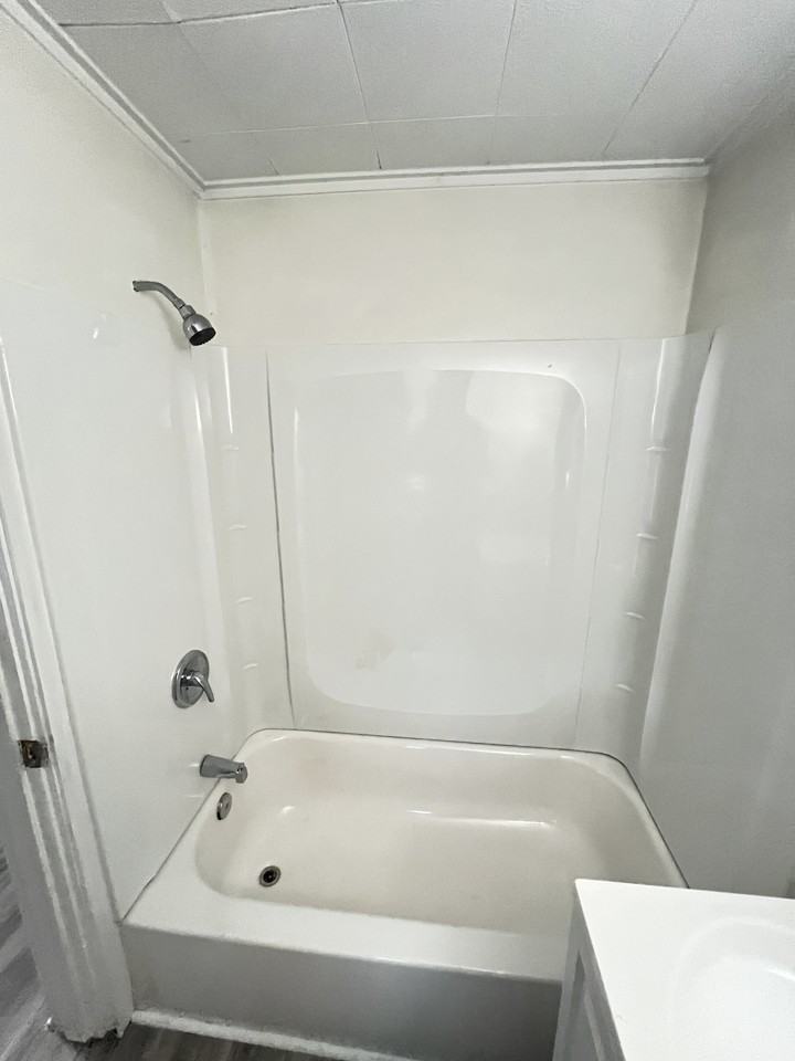 913 Camp St #1 - Photo 5 of 11