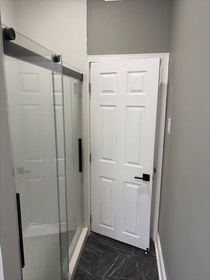 6022 Pine St #2 - Photo 6 of 13