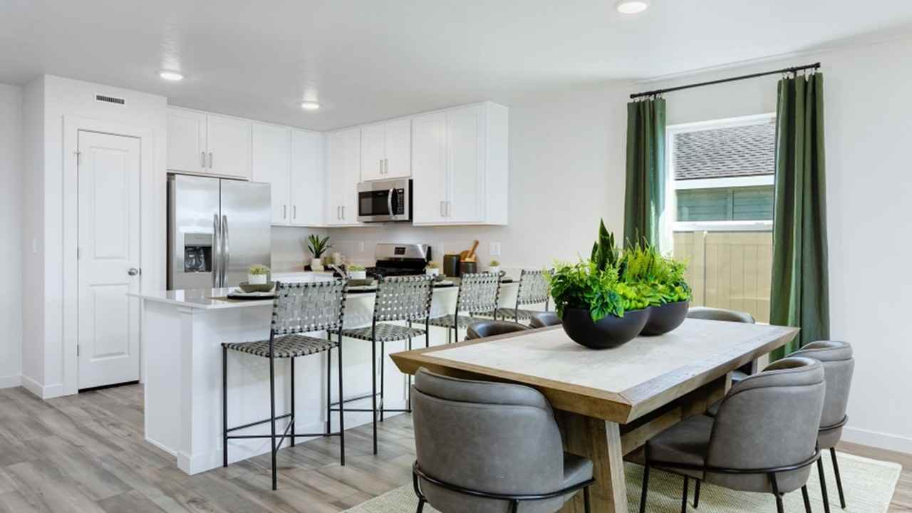 11049 W Hidden Point St #1 - Photo 5 of 13