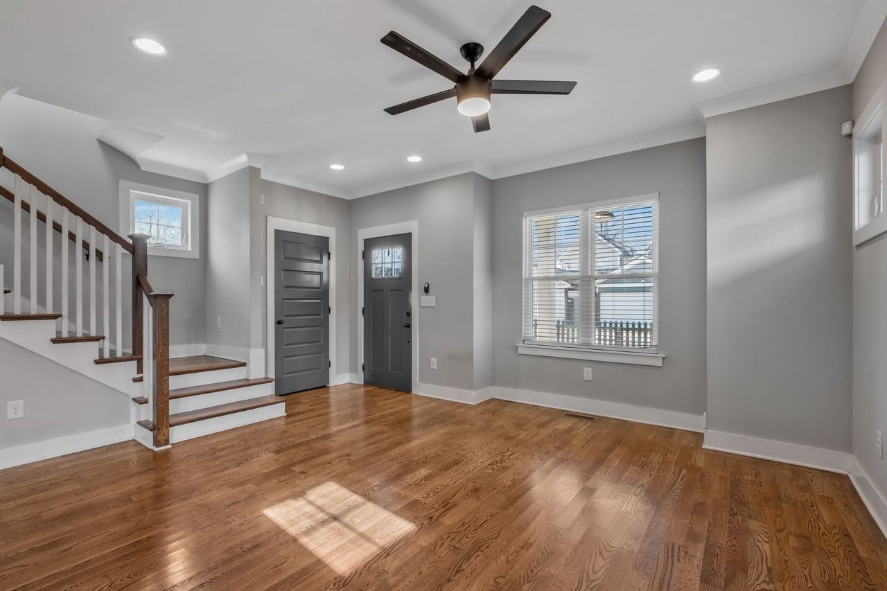 1914 Owen St #1 - Photo 4 of 11