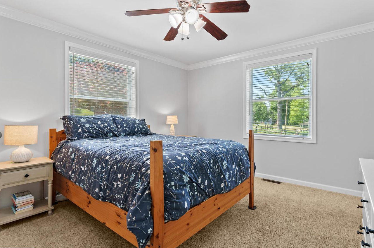 310 4th Ave #1 - Photo 5 of 18