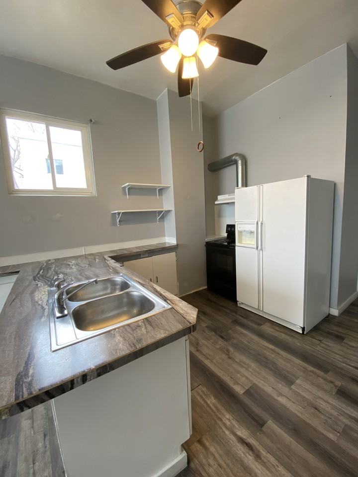 170 Maple St #E - Photo 6 of 6