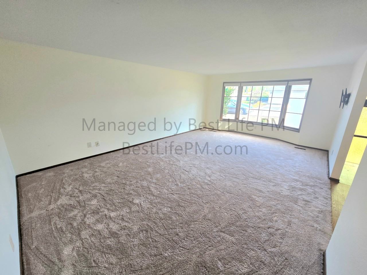 2575 Nw 119th Pl - Photo 4 of 41