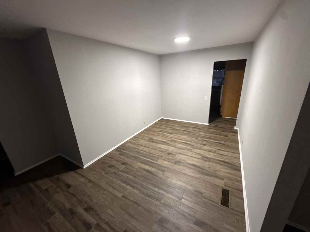 1475 Hollywood Ln #1 - Photo 7 of 25