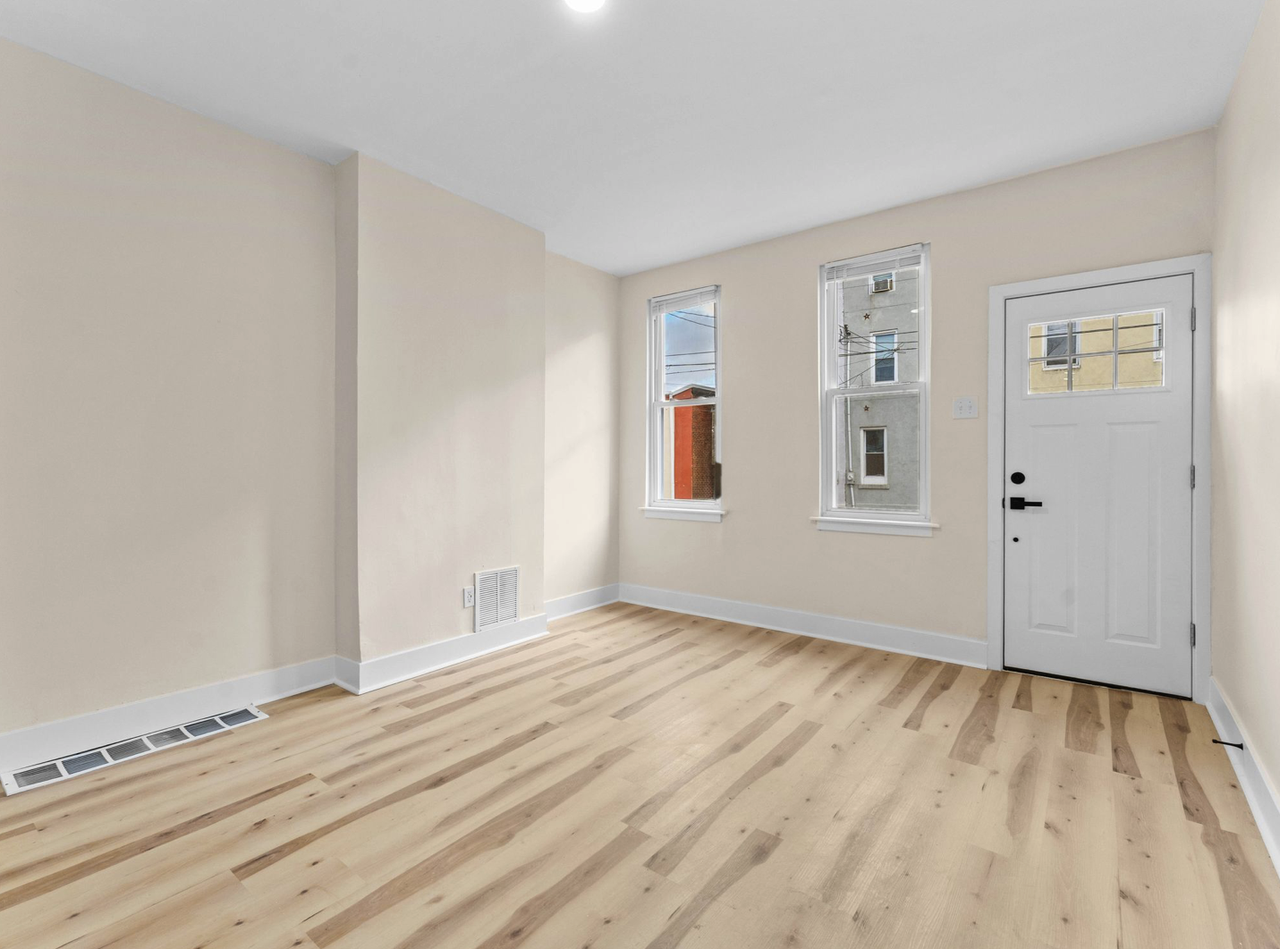 2340 N 4th St #1 - Photo 5 of 10