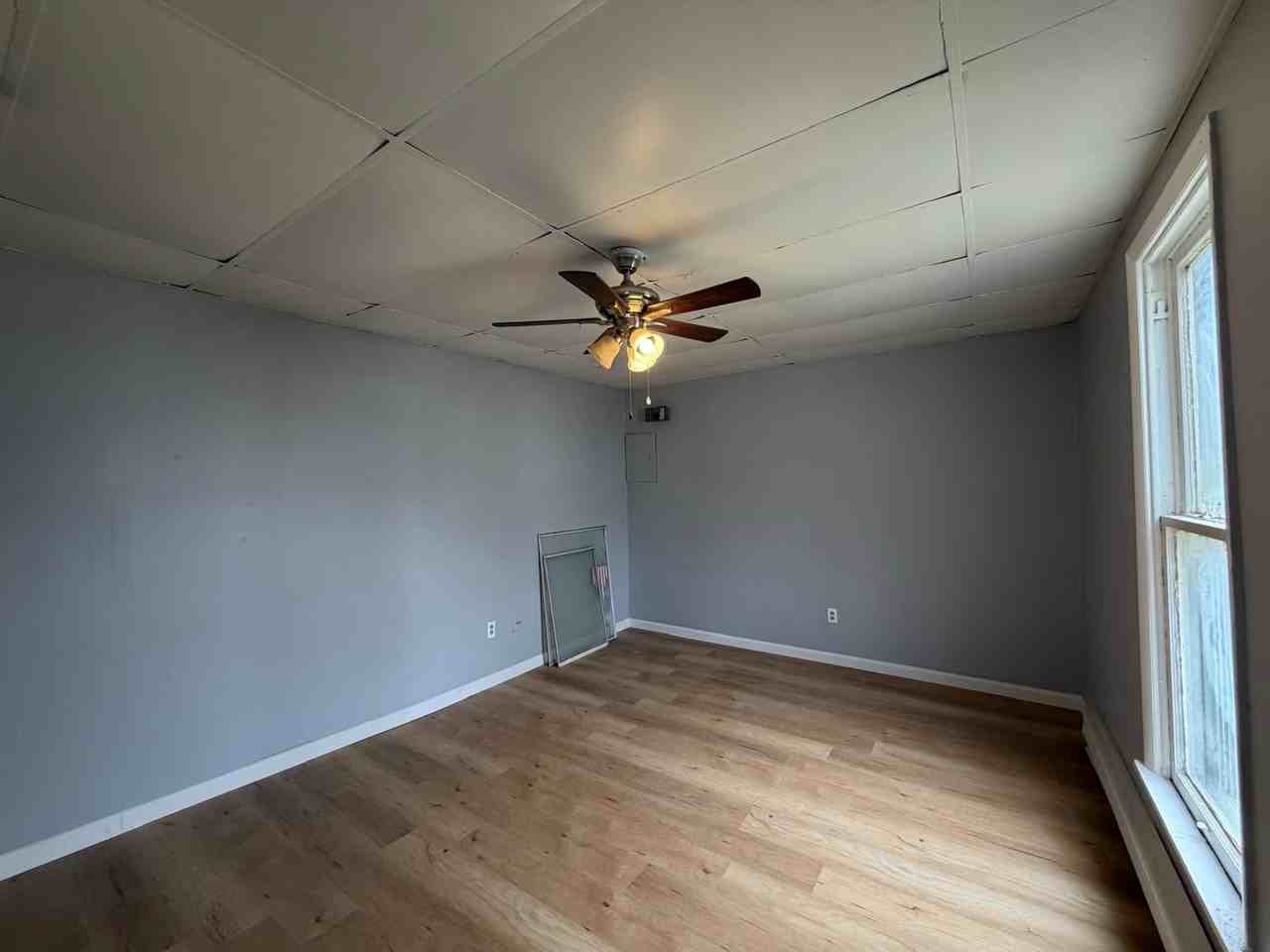 317 S Roosvelt AveUnit 1 #1 - Photo 2 of 10