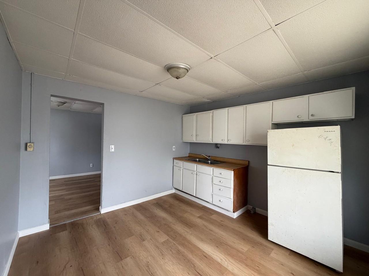 317 S Roosvelt AveUnit 1 #1 - Photo 7 of 10