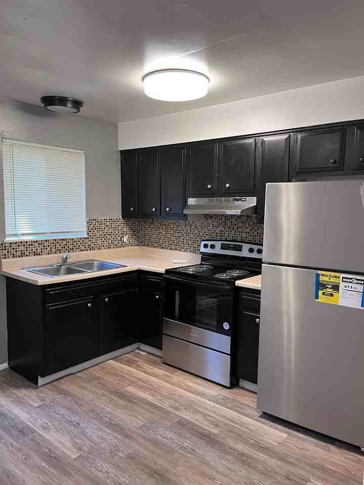 1517 Rausch Ave #4 - Photo 2 of 8