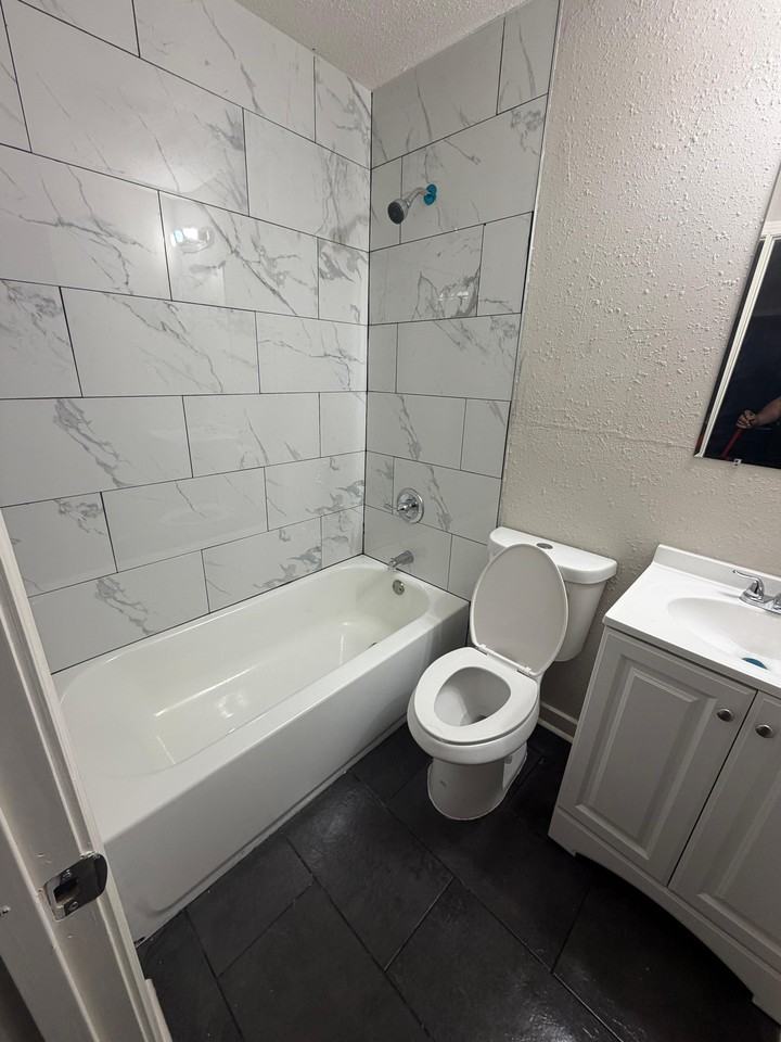 744 Baltimore St #1 - Photo 2 of 10