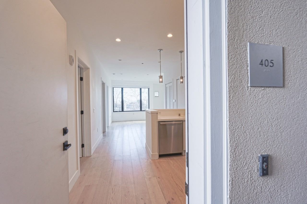 2747 San Pablo Avenue - 1Unit 405 #1 - Photo 4 of 32