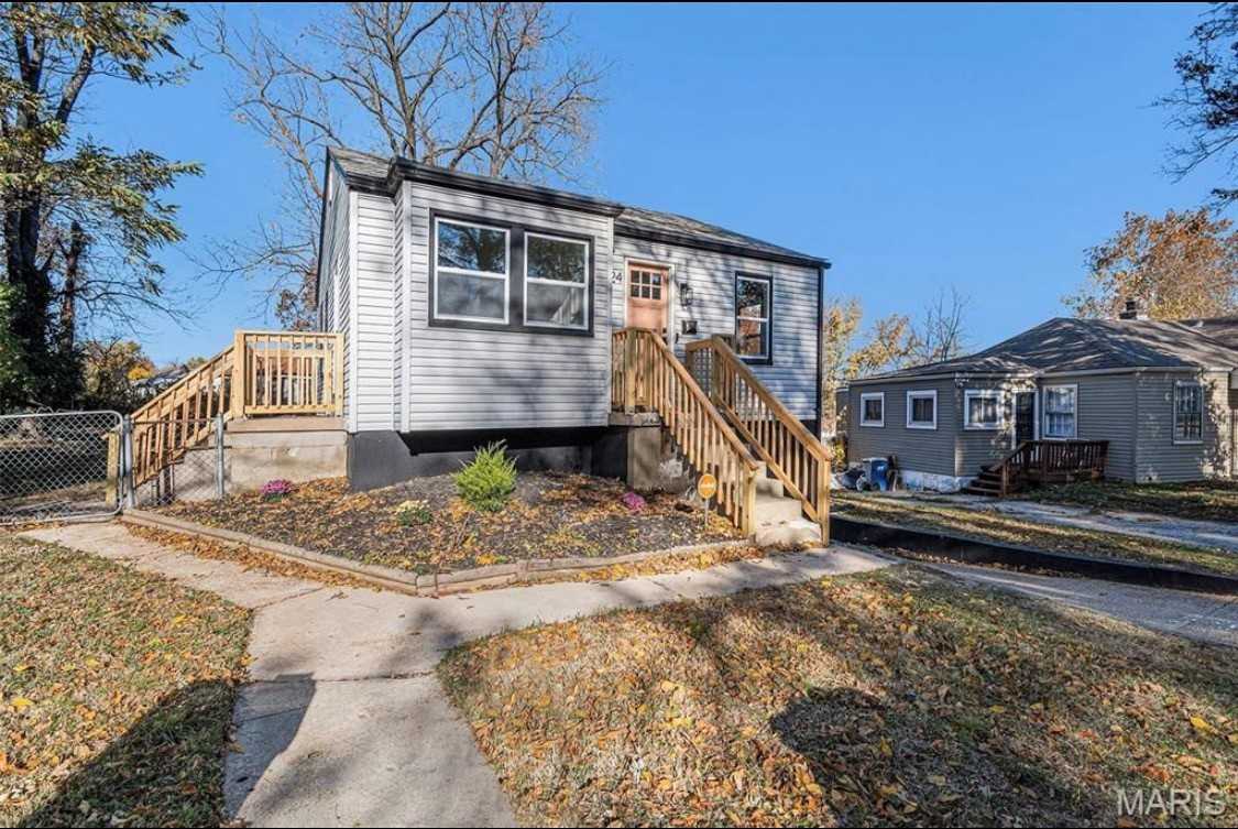 24 Lamar Dr #1 - Photo 2 of 12