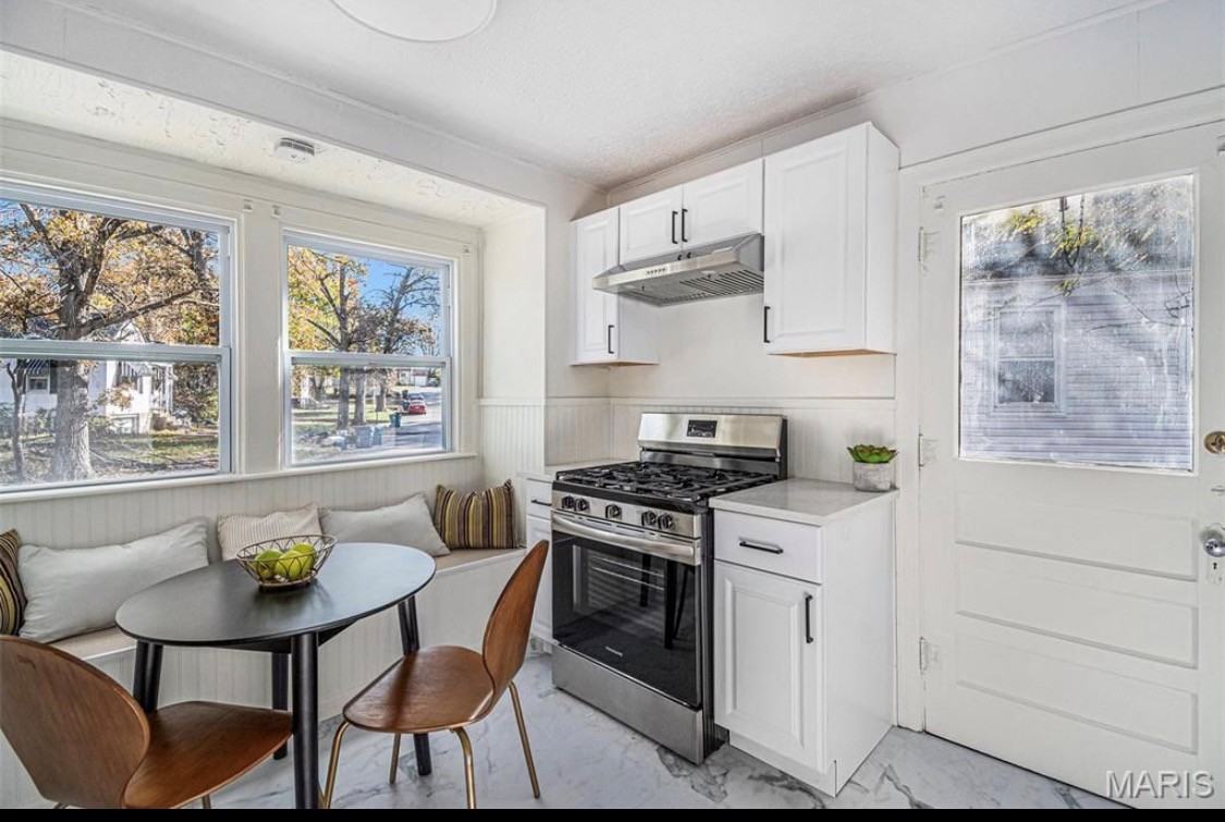 24 Lamar Dr #1 - Photo 4 of 12