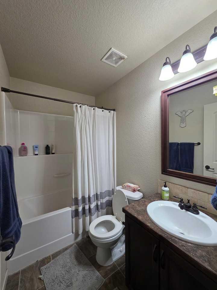 121 Primrose Ct #1 - Photo 4 of 10