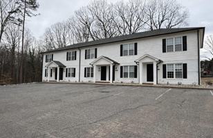 featured image of 1009 22nd Street Northeast - E #E