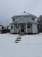 featured image of 1410 E Madison St #B