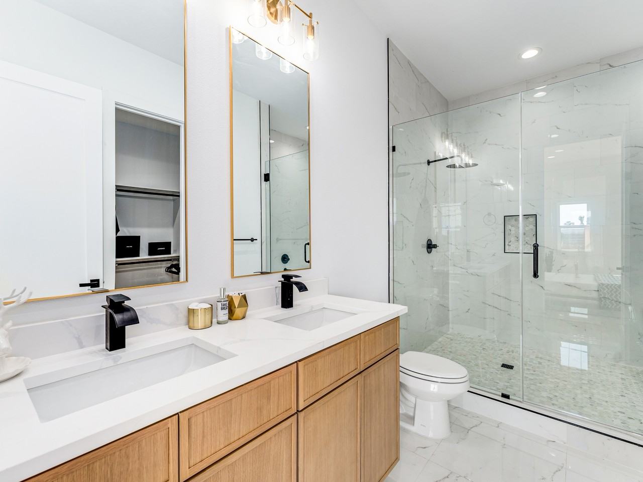 2080 Kelly Ave #1 - Photo 7 of 20