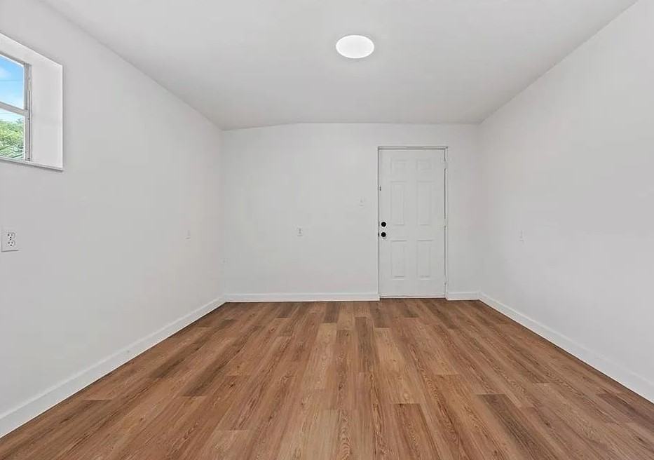 1830 Hallum Ave #1 - Photo 7 of 10