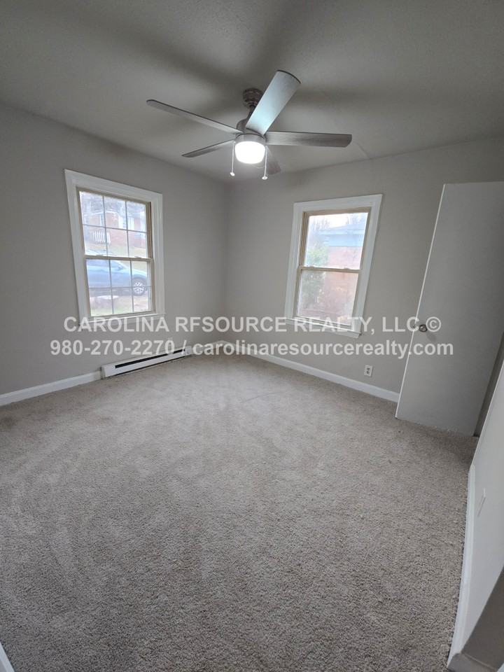 638 Miller St #1 - Photo 6 of 10