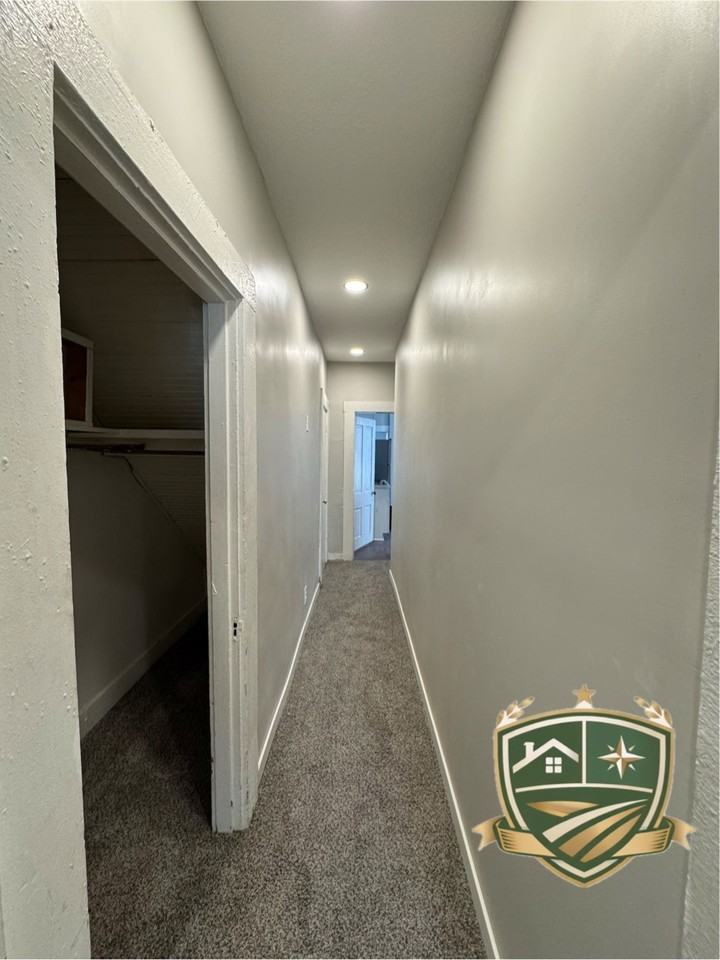 624 Walnut St #1 - Photo 2 of 9