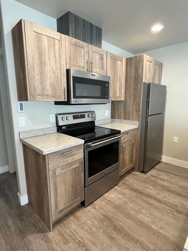 1010 Tailwind Street - Photo 2 of 16