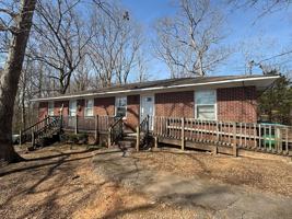 featured image of 468 Taylor St