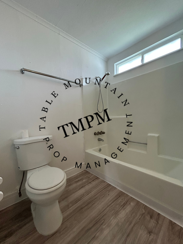 150 Mono Ave - Photo 6 of 10