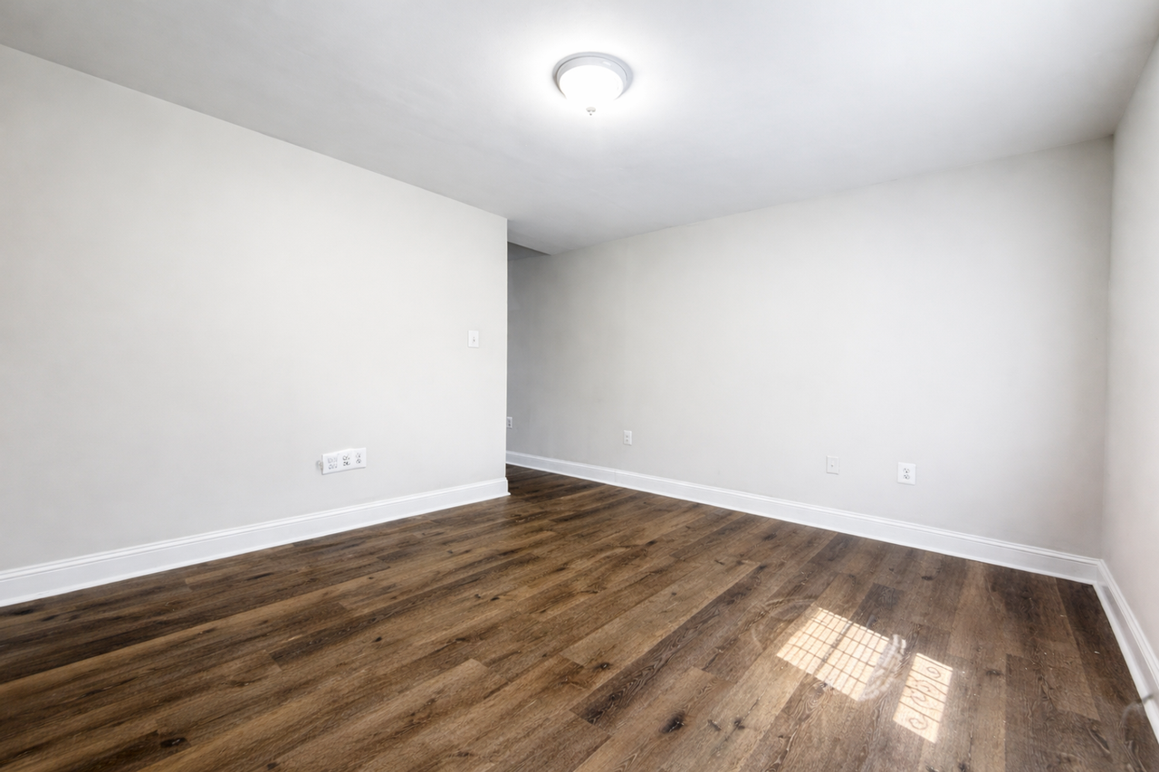 3201 E Fairmount Ave - Photo 7 of 15
