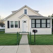 6600 Detroit Ave - Photo 1 of 1