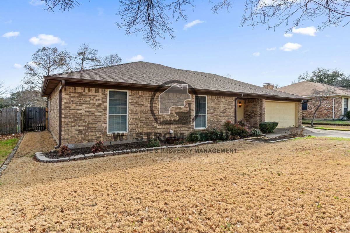 10117 Orlando Dr - Photo 3 of 10