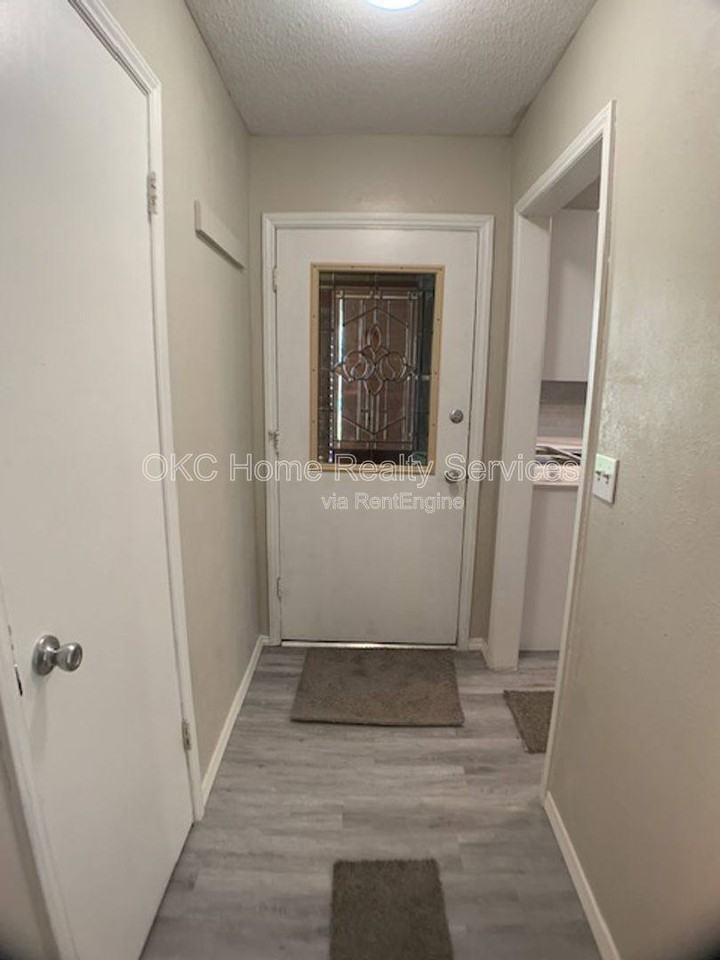 6812 S Land Ave - Photo 2 of 10