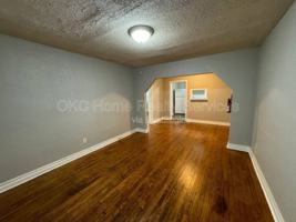 featured image of 1319 N Gatewood Ave #2
